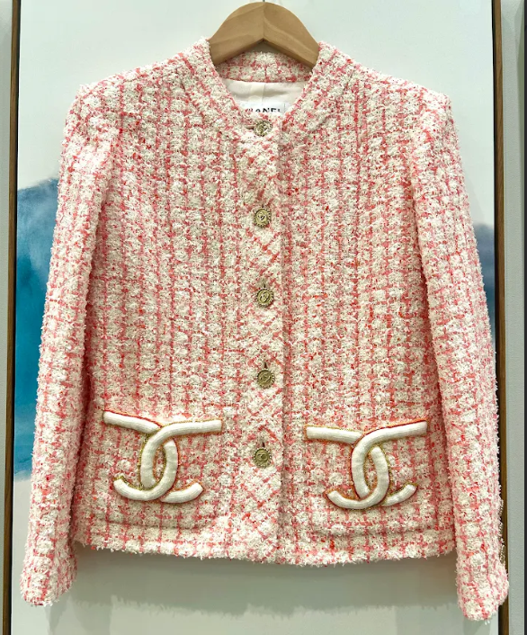 Images KOMEHYO（コメ兵）買取センターekimoなんば