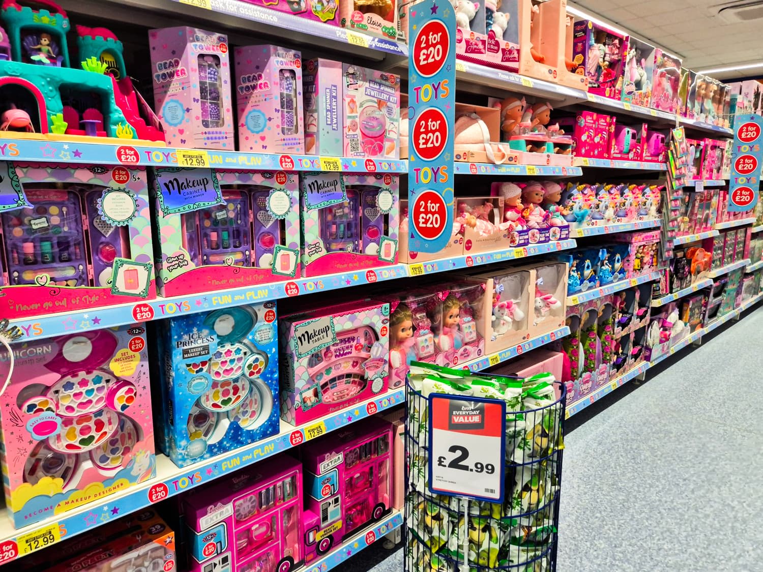 Images B&M Home Store with Garden Centre