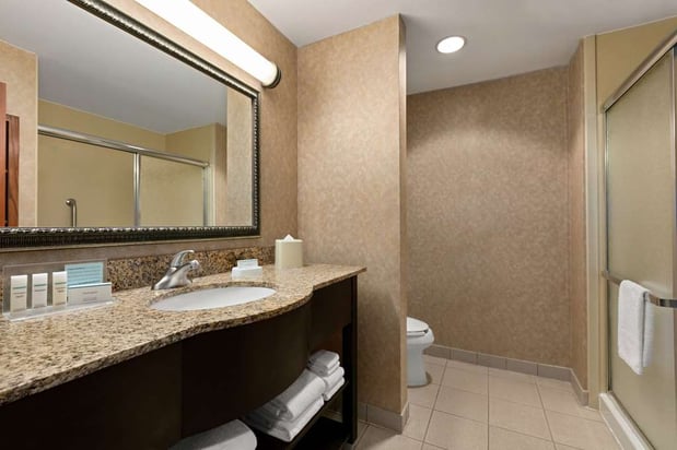 Images Hampton Inn & Suites Lawton