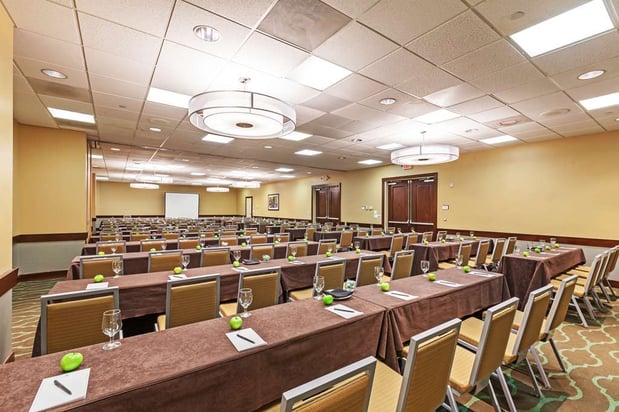Images Embassy Suites by Hilton Dallas Market Center