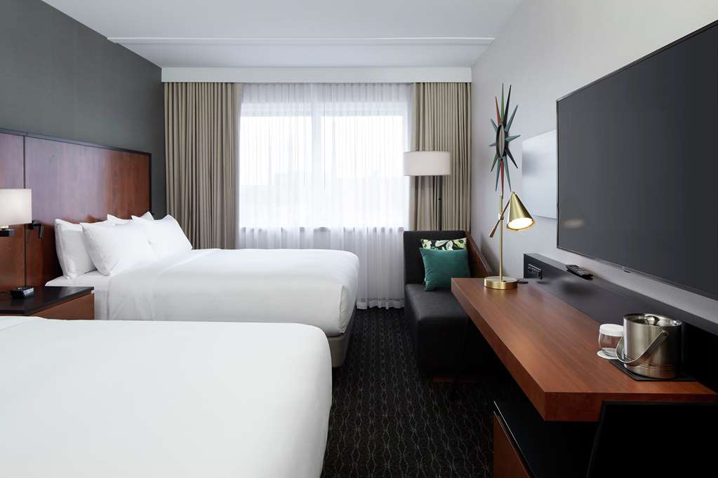 Guest room amenity DoubleTree by Hilton Montreal Airport Dorval (514)631-4811