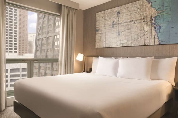Images Hilton Chicago/Magnificent Mile Suites