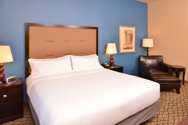 Images Holiday Inn Express & Suites Wichita Falls by IHG