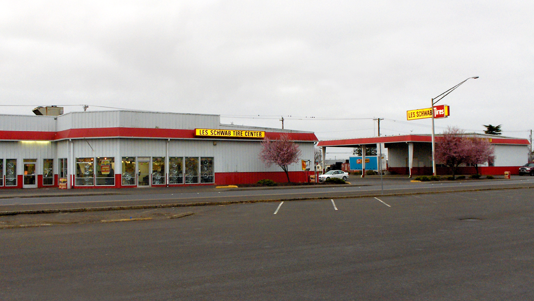 Les Schwab Tire Center