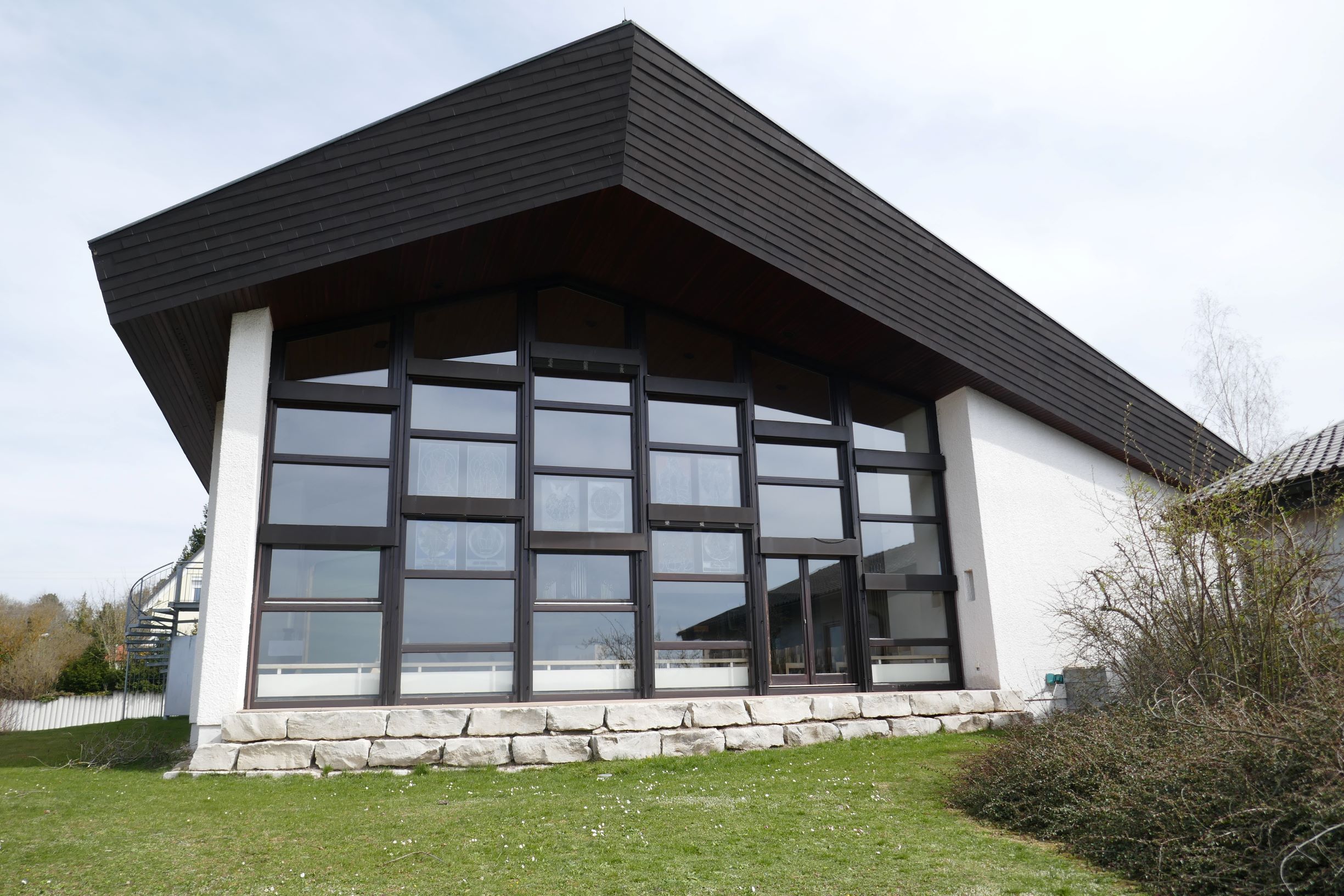 Christuskirche Rohrau - Evangelische Kirchengemeinde Rohrau, Eisenbergle 12 in Gärtringen-Rohrau