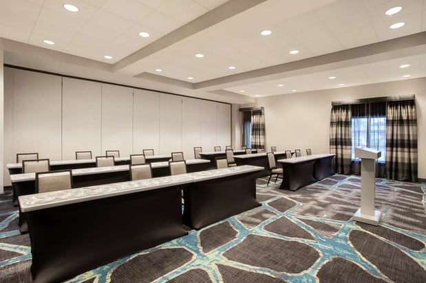 Images Embassy Suites by Hilton Orlando Airport