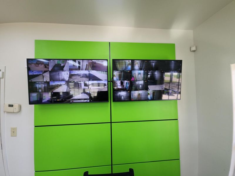 Images Extra Space Storage