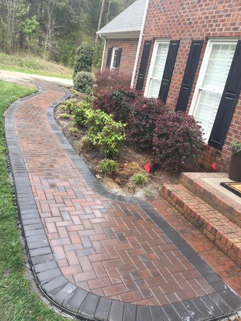 The Carolina Lawn Company