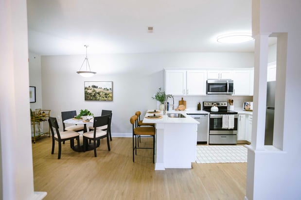 Images Devonshire Apartments