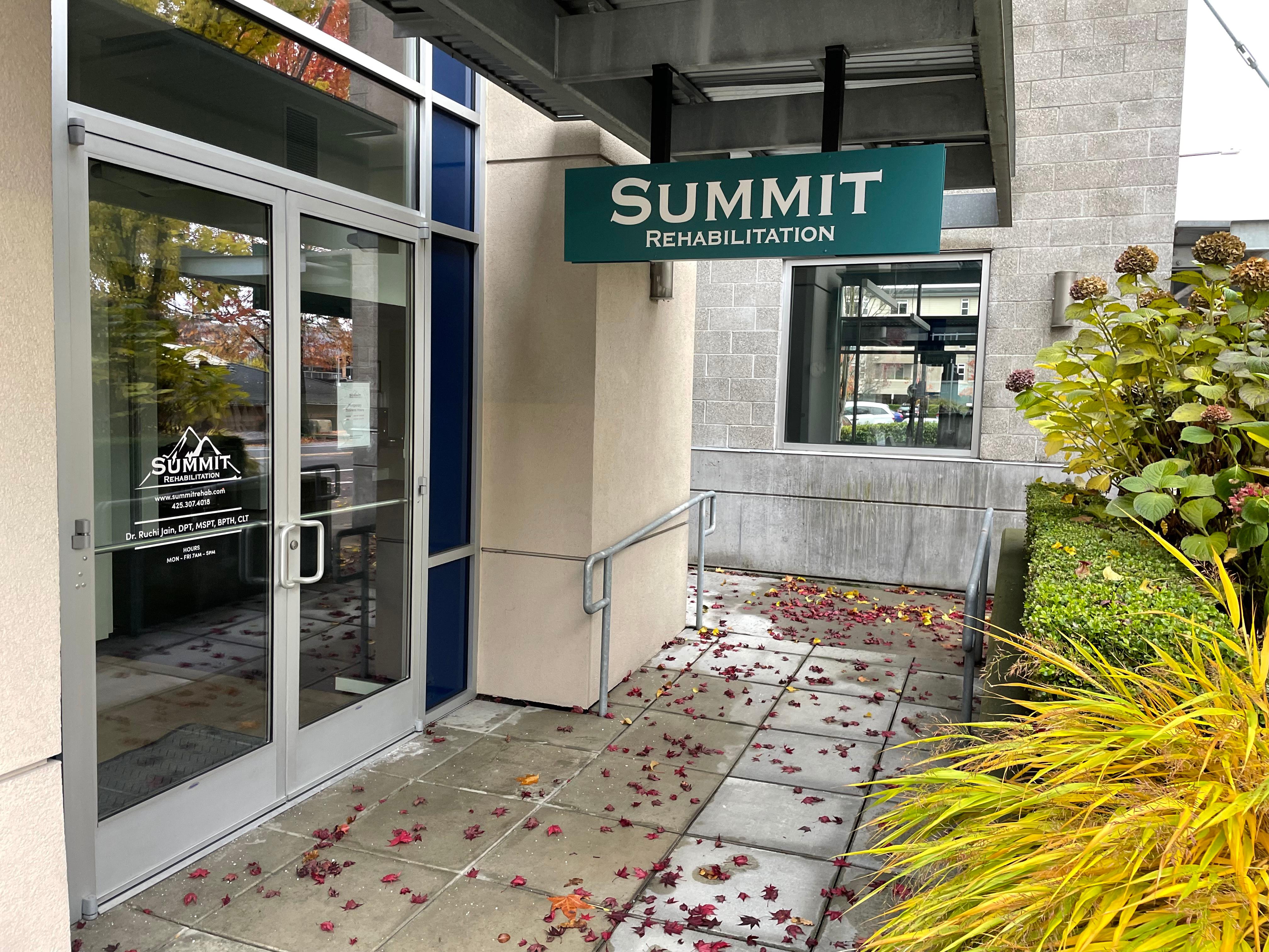 Summit Rehabilitation  physical therapy clinic at
345 Kirkland ave in
Kirkland, Washington. We welcome patients of all ages and accept most insurances.
