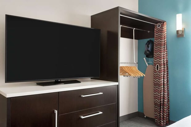 Images Home2 Suites by Hilton Madison Central Alliant Energy Center