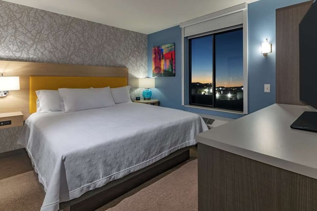 Images Home2 Suites by Hilton Kingman