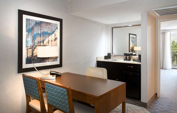 Images Embassy Suites by Hilton Colorado Springs
