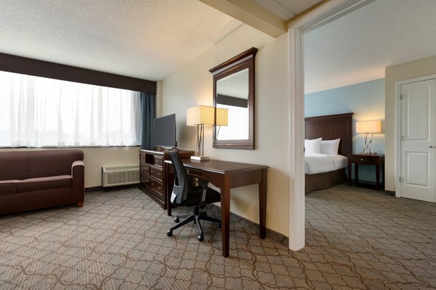 Images Holiday Inn Birmingham-Airport by IHG