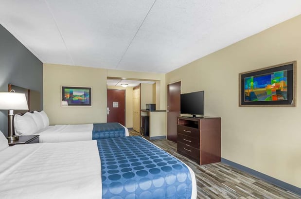 Images Best Western Plus Waynesboro Inn & Suites Conference Center