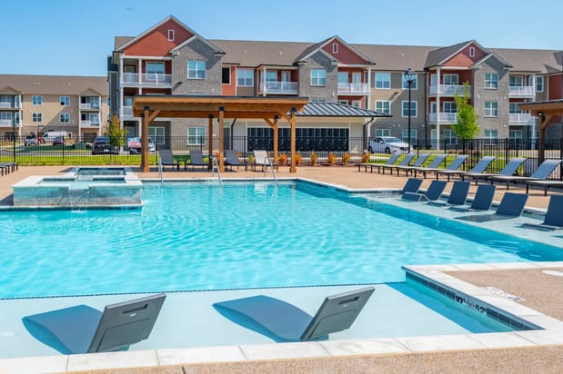 Images Grays Creek Apartments