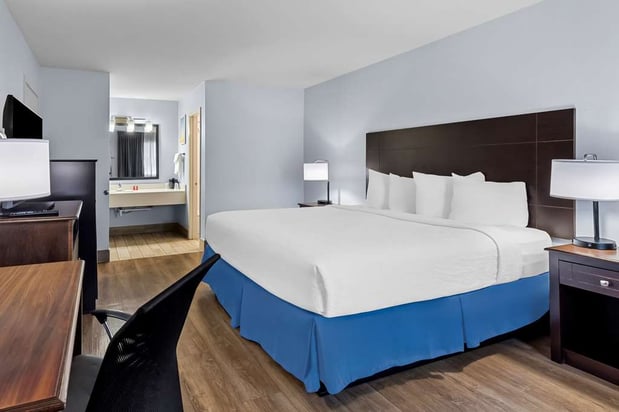 Images SureStay Plus by Best Western Beaumont