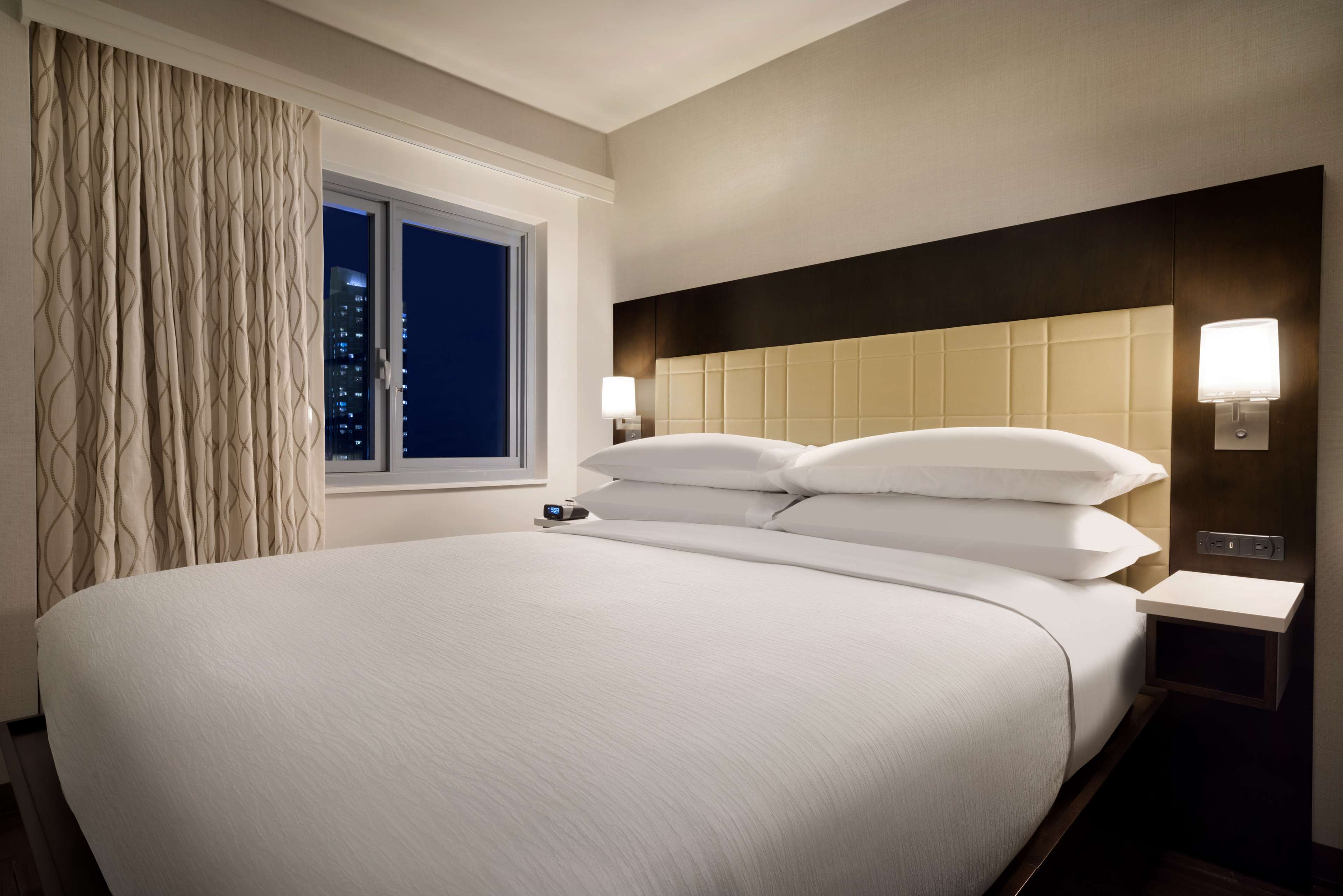 Guest room