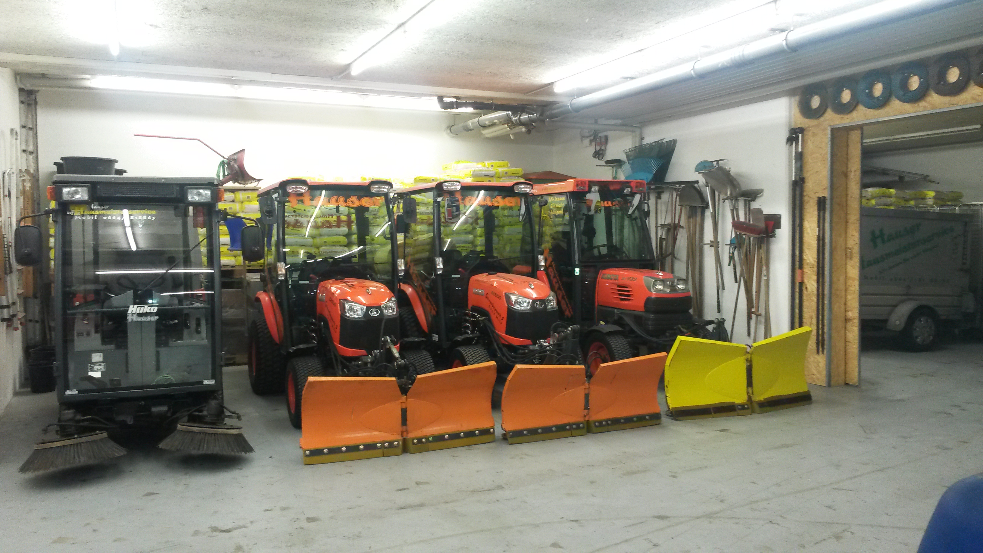 Karl-Heinz Hauser, Gewerbepark 5 in Mils