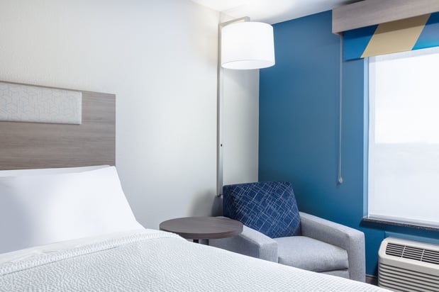 Images Holiday Inn Express Kearney by IHG