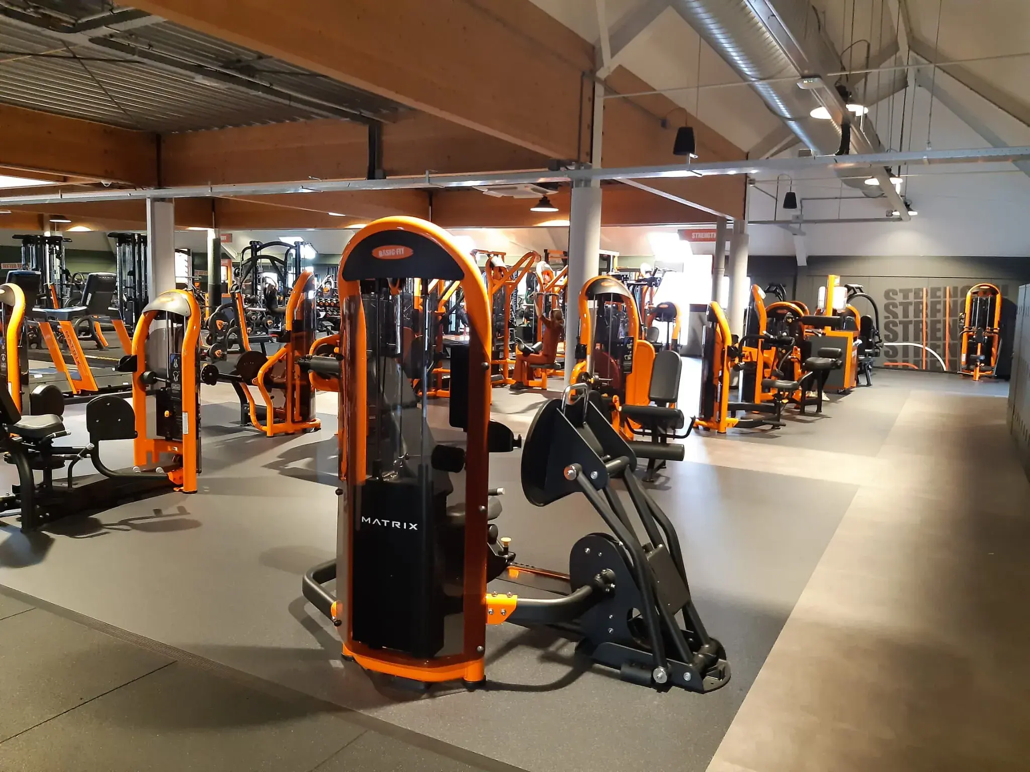 Foto's Basic-Fit 24/7