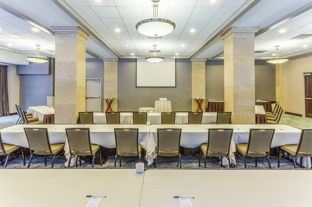 Images Hilton Garden Inn Indianapolis Downtown