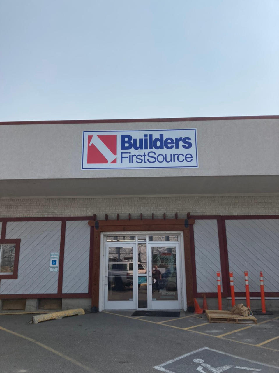 Builders FirstSource lumber yard store front in Rexburg, ID.