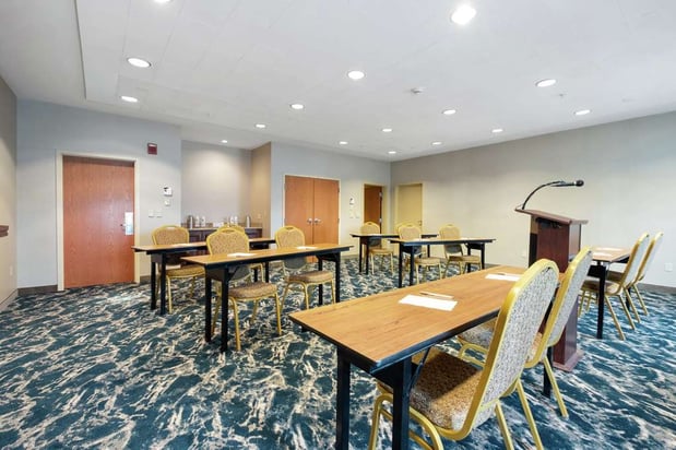 Images Hampton Inn & Suites Rockland