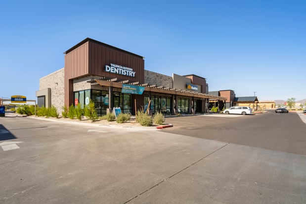 Images Valencia Modern Dentistry