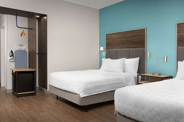 Images Tru by Hilton Jacksonville West I 295