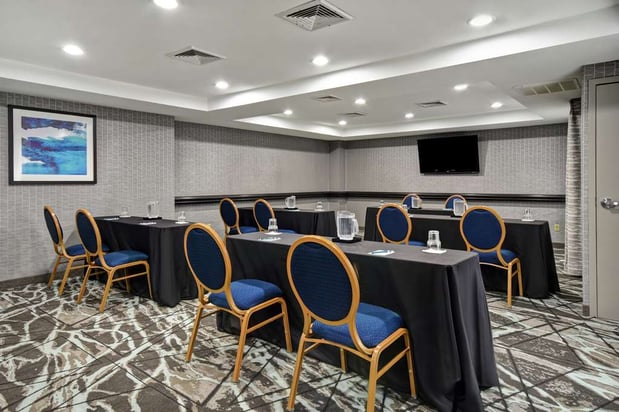 Images Homewood Suites by Hilton Edgewater-NYC Area