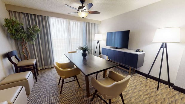 Images Embassy Suites by Hilton Oklahoma City Will Rogers Airport
