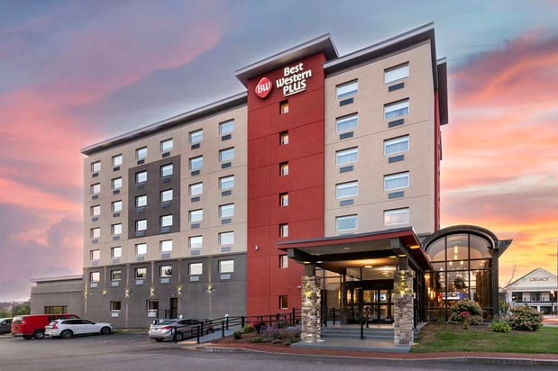Images Best Western Plus Landmark Inn