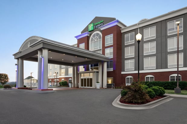 Images Holiday Inn Express & Suites Birmingham-Irondale (East) by IHG