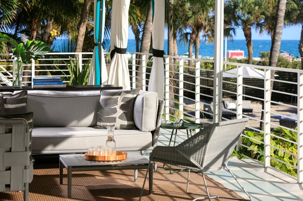 Images Kimpton Surfcomber Hotel by IHG