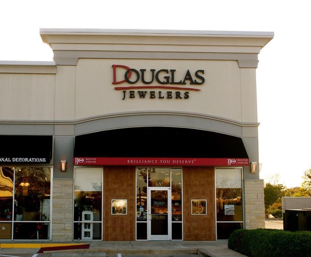 Images Douglas Jewelers