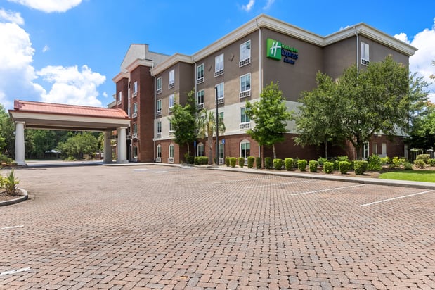 Images Holiday Inn Express & Suites Savannah - Midtown by IHG