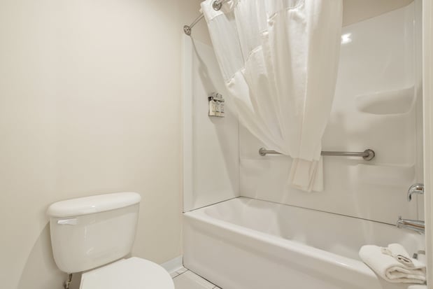 Images Holiday Inn Express & Suites Torrington by IHG