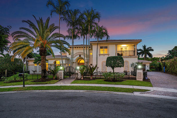 Images Alex Mendel of The Mendel Group | Keller Williams Realty - Local Boca Raton and Delray Beach Real Estate Agent