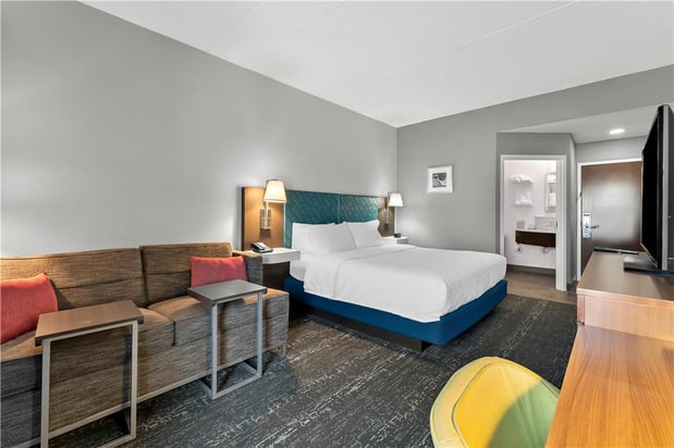 Images Hampton Inn & Suites Newtown