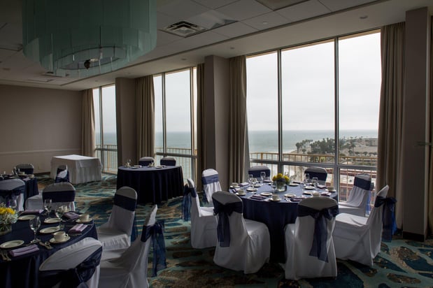 Images Crowne Plaza Ventura Beach by IHG