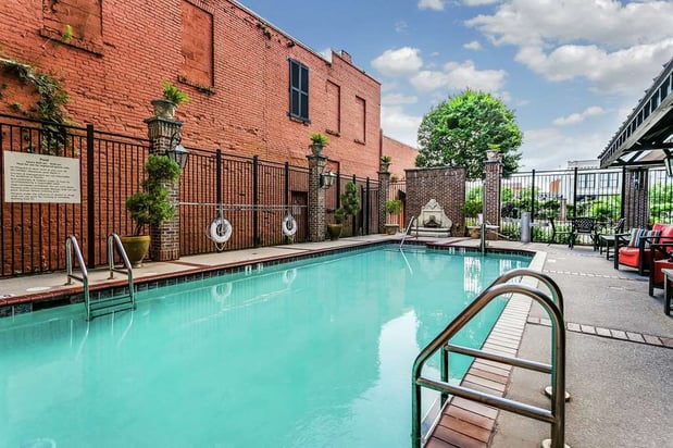 Images Hampton Inn & Suites Mobile- Downtown Historic District