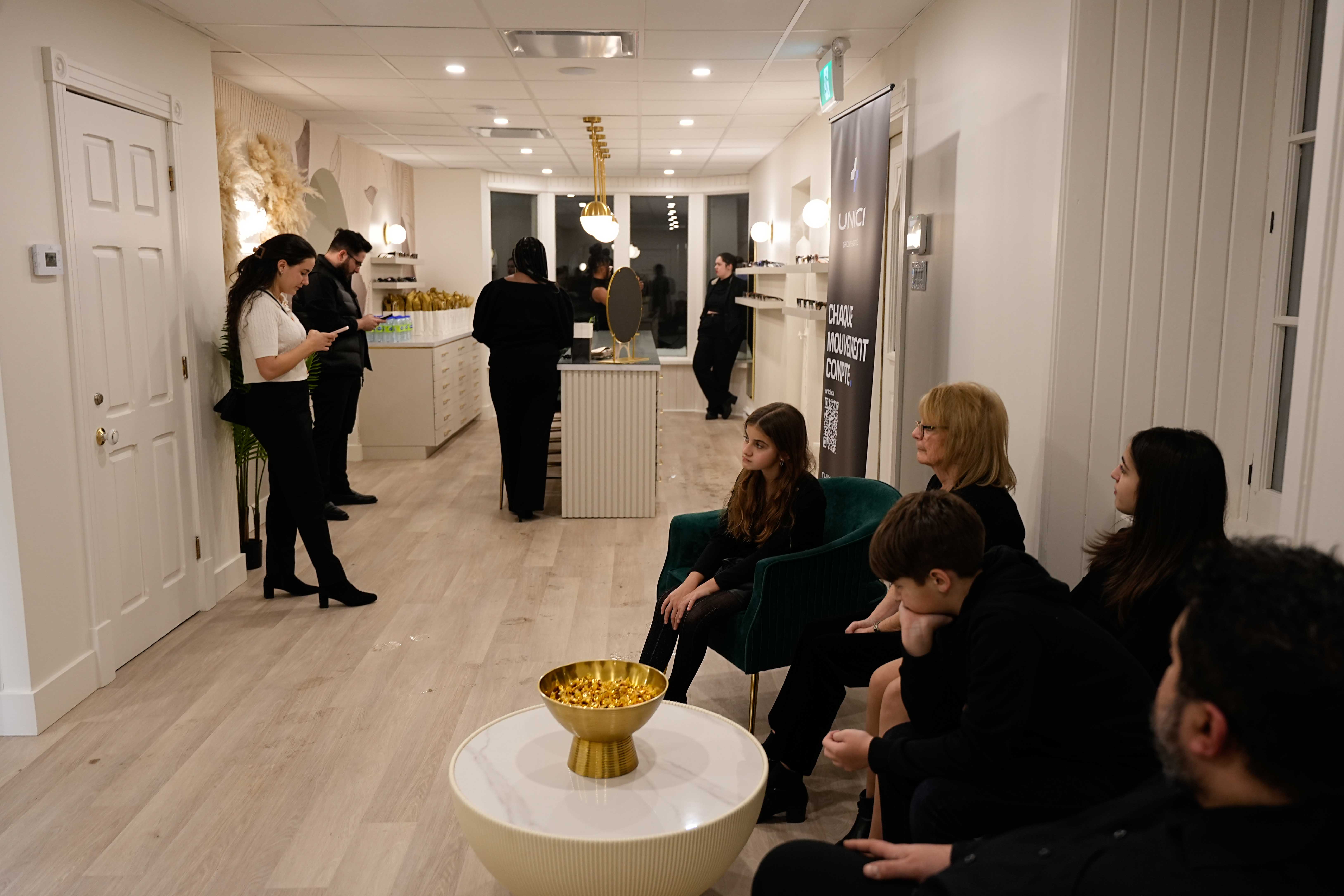 Images Oko Vision - Examen de la vue Laval (Clinique Visuelle Sainte-Rose)