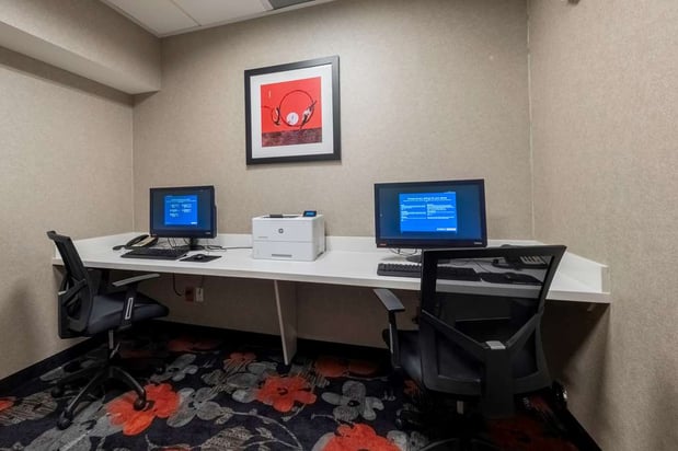 Images Hampton Inn & Suites DuPont