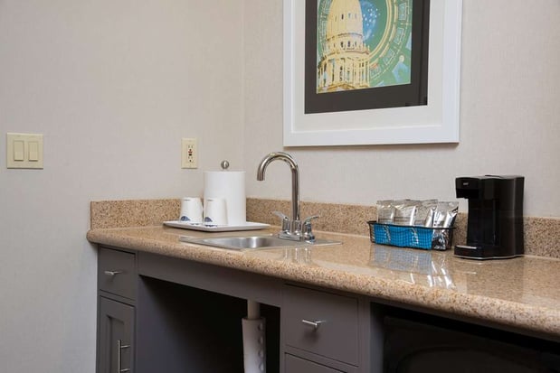 Images Hampton Inn & Suites East Lansing/Okemos