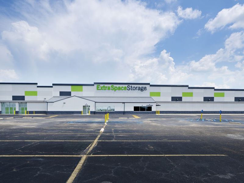 Images Extra Space Storage