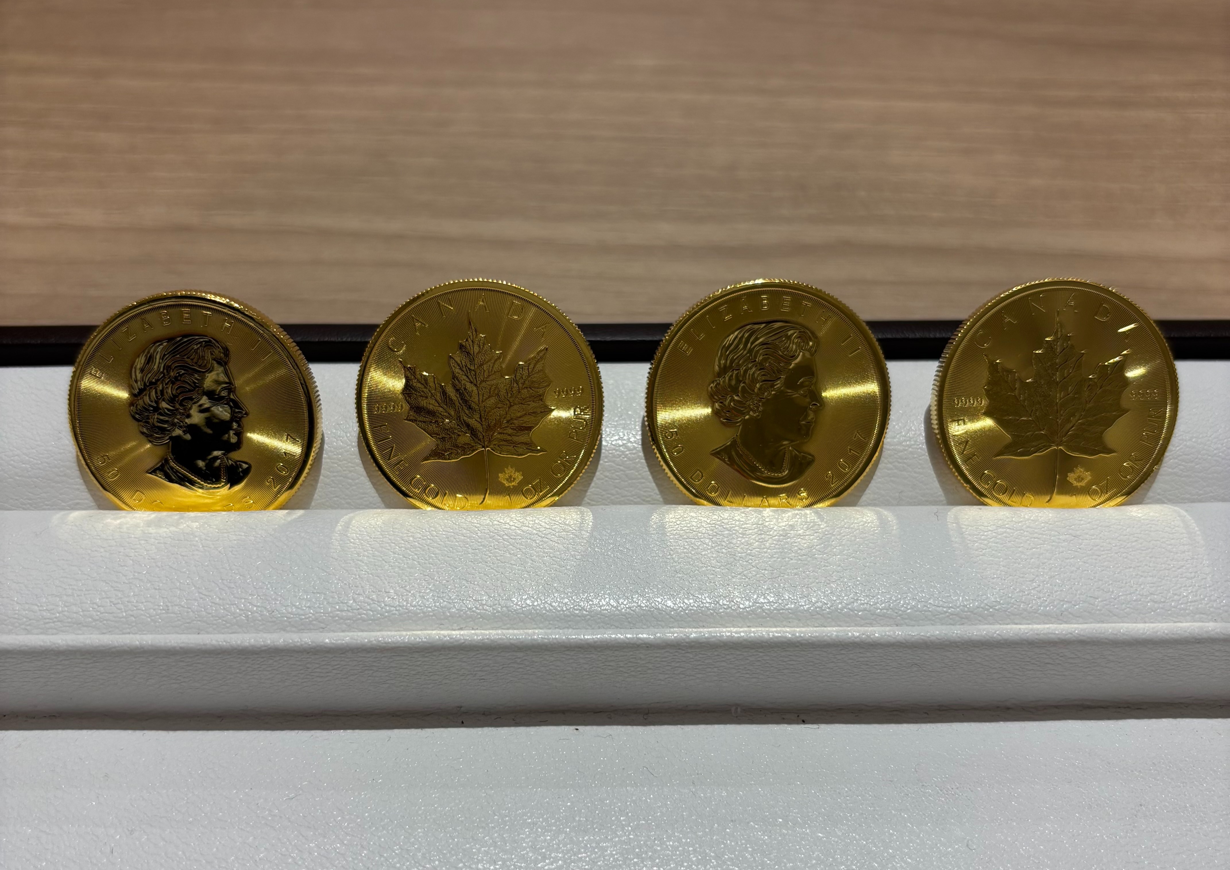 Images KOMEHYO（コメ兵）買取センターイズミヤSC阪和堺