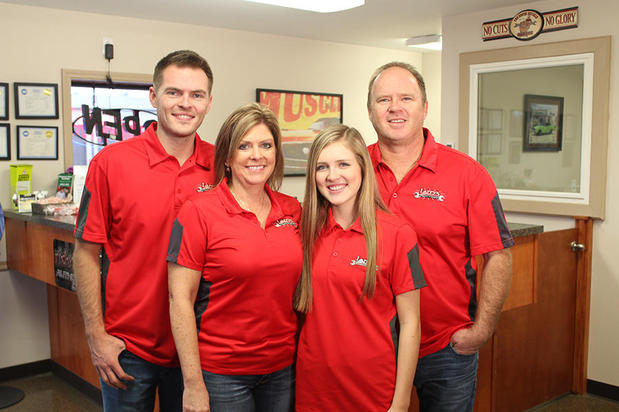 Images Larry's Automotive