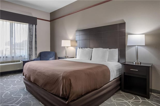 Images Best Western Limestone Inn & Suites
