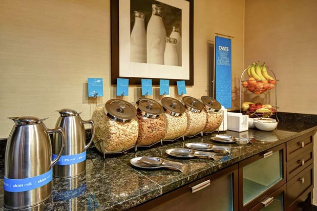Images Hampton Inn & Suites Detroit-Canton